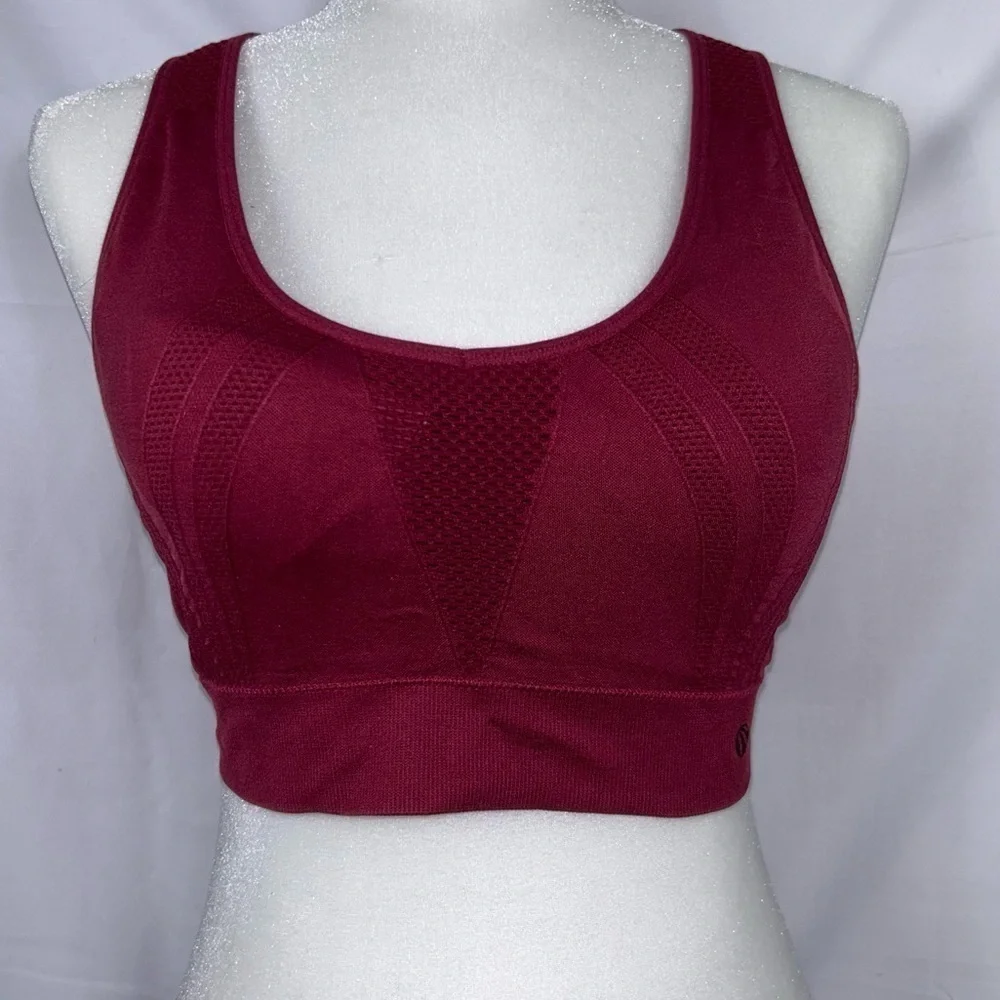 Marika Sports Bra Seamless Dry-Wik Racerback Removeable Cup Sports Bra Mesh Vent